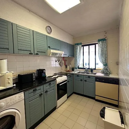 2 Bedroom In With Balcony, Pool And Wi-fi By Centralgarve Ferienhaus
