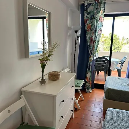 2 Bedroom In With Balcony, Pool And Wi-fi By Centralgarve Holiday home